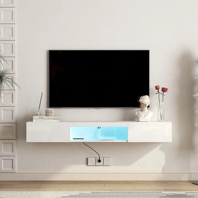 Meuble TV flottant blanc de 63 pouces avec rangement, lumières LED et prise de courant