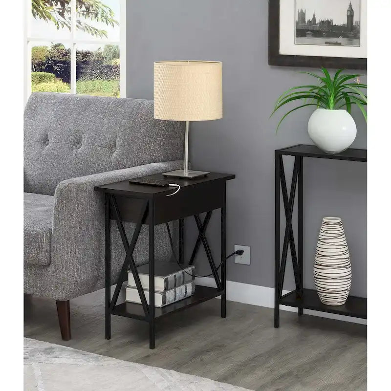 Table d'appoint relevable avec station de charge et étagère