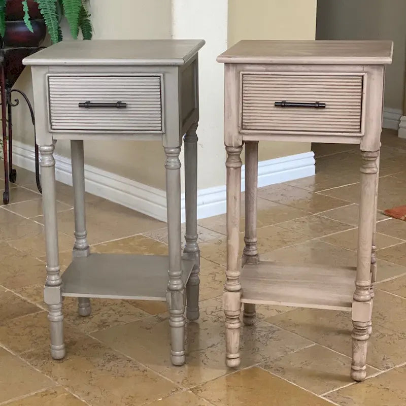Table d'appoint de style champêtre français avec rangement