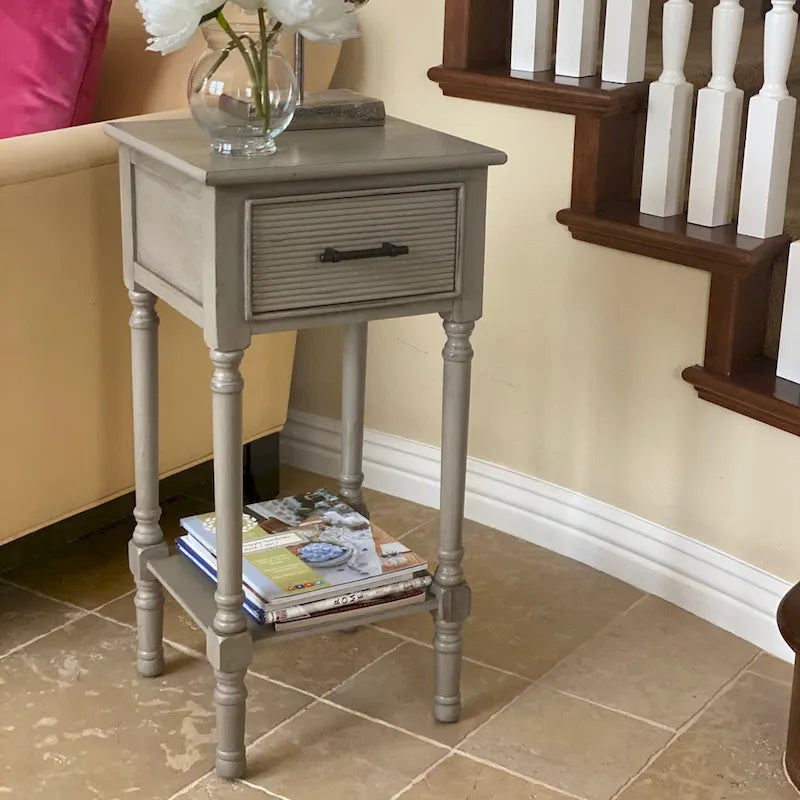 Table d'appoint de style champêtre français avec rangement